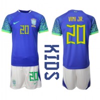 Camiseta Brasil Vinicius Junior #20 Segunda Equipación Replica Mundial 2022 para niños mangas cortas (+ Pantalones cortos)